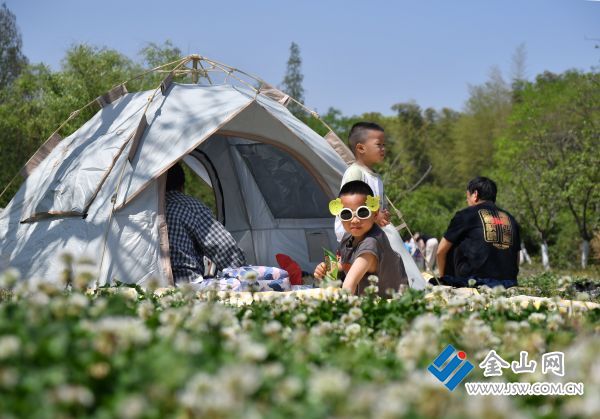 备产业点亮出海新动能开元棋牌丹阳户外装